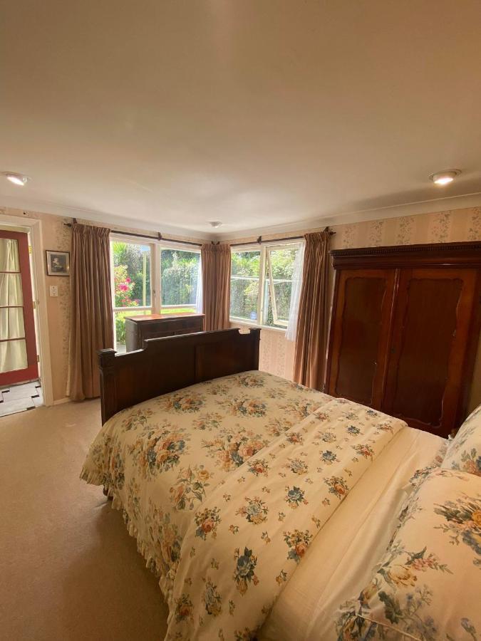 Twin Totara Cottage Upper Hutt Exterior foto